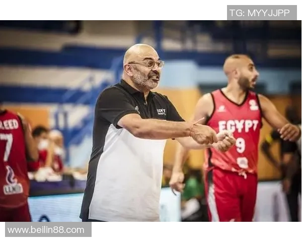 上海篮球队逆袭之路揭秘：从低谷到巅峰的奋斗与荣耀